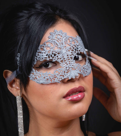 MYSTERIOUS GRAY MASK